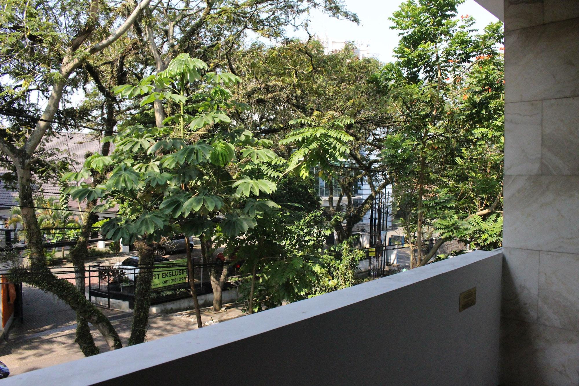 House Sangkuriang Hotel Bandung Exterior foto
