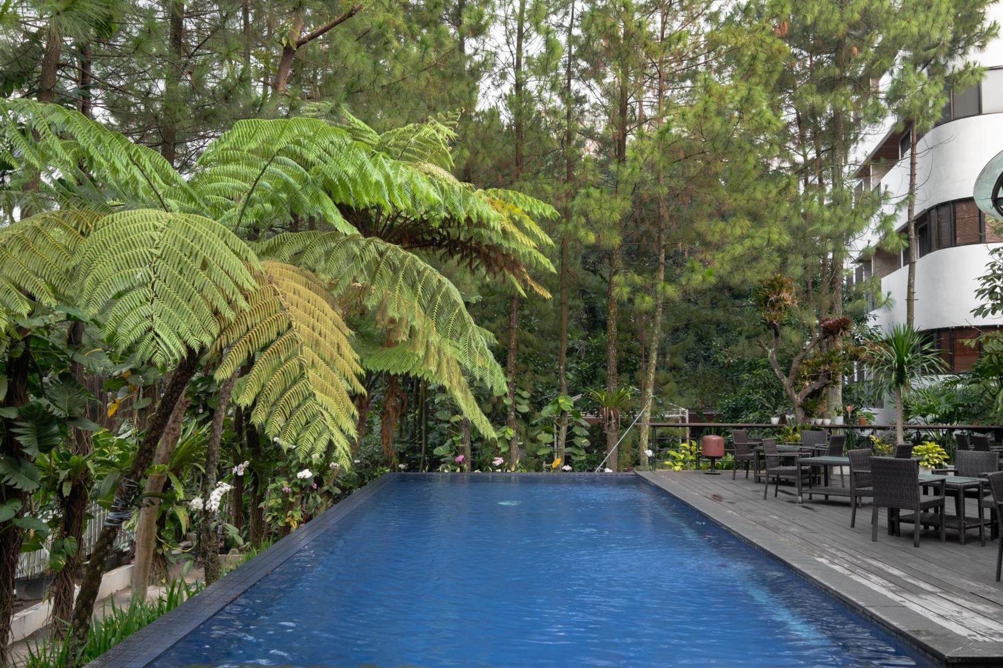 House Sangkuriang Hotel Bandung Exterior foto