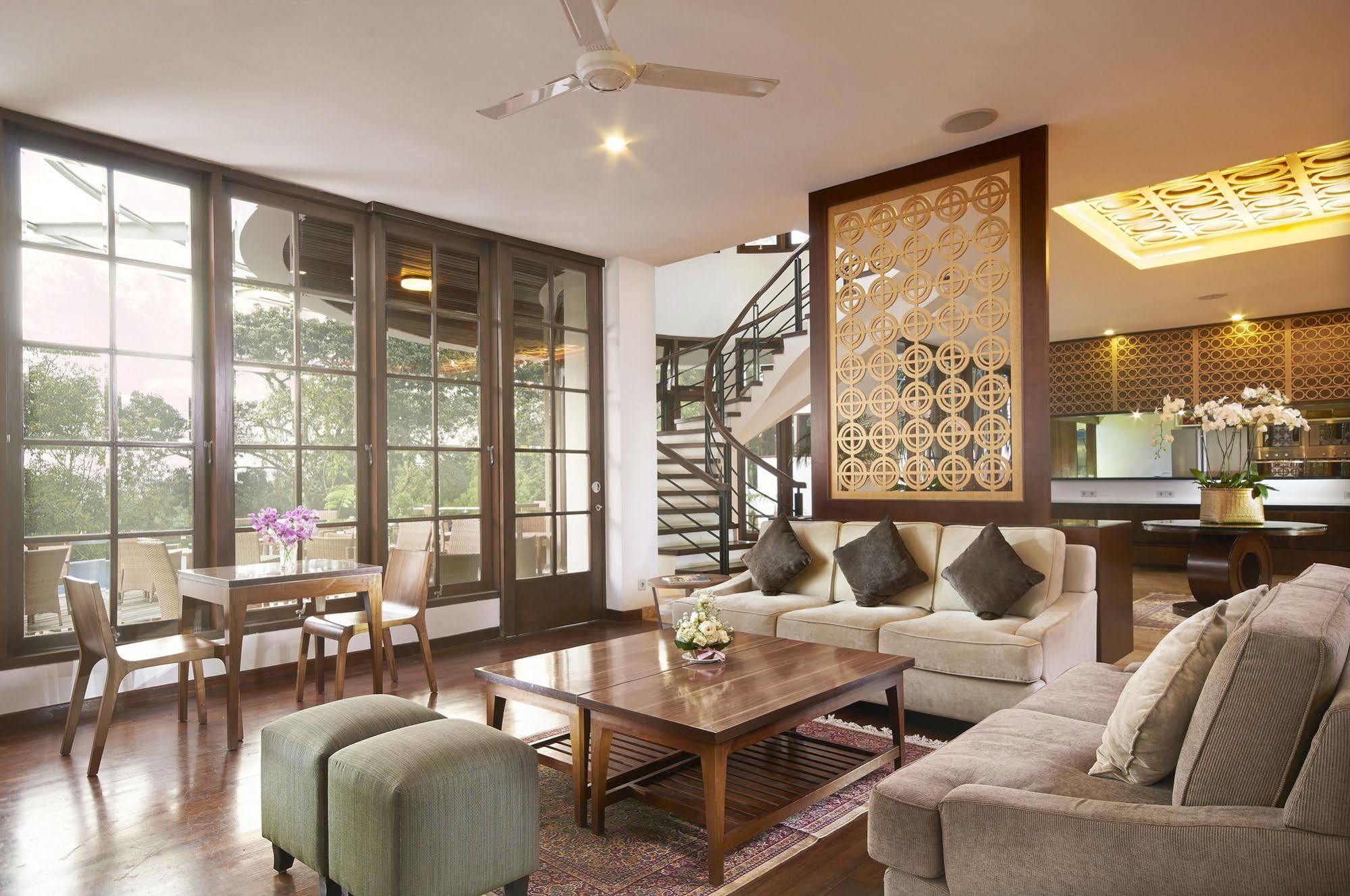 House Sangkuriang Hotel Bandung Exterior foto