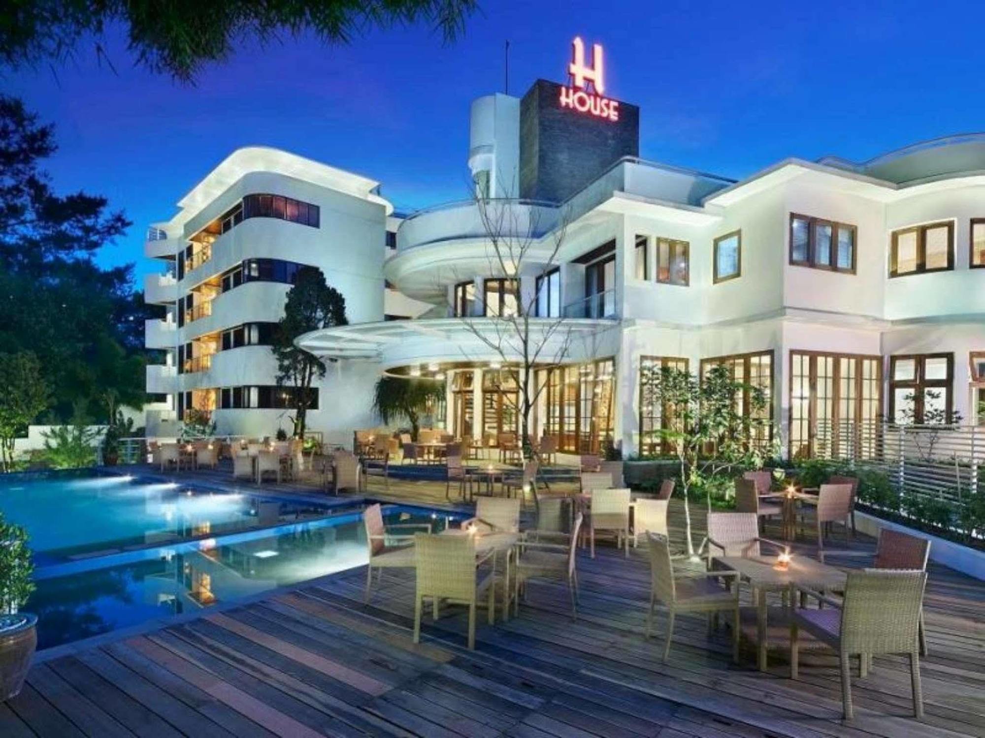 House Sangkuriang Hotel Bandung Exterior foto