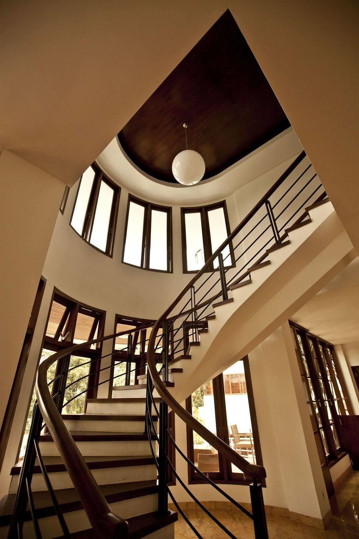 House Sangkuriang Hotel Bandung Exterior foto